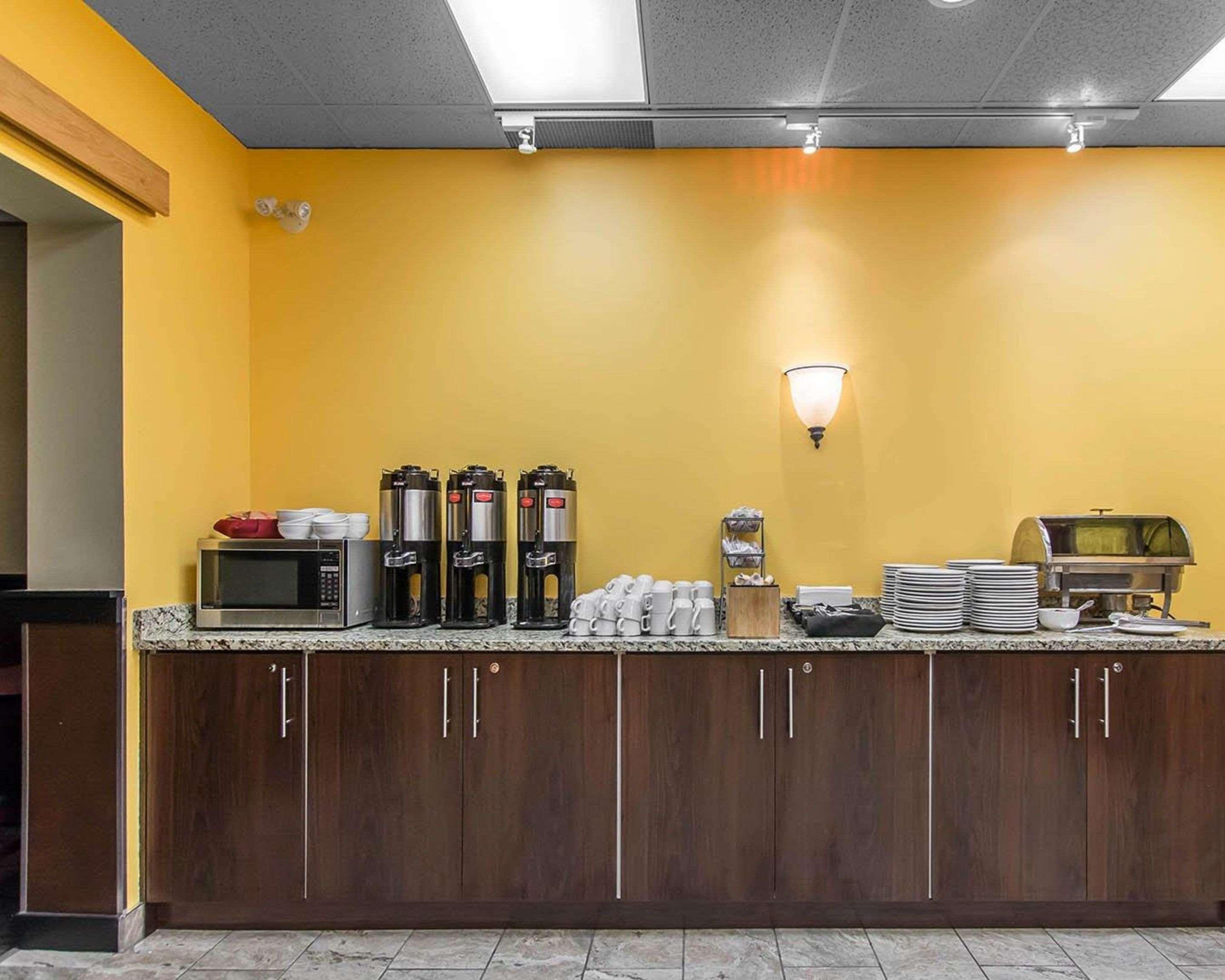 Quality Inn & Suites Bay Front Sault Ste. Marie Exteriör bild