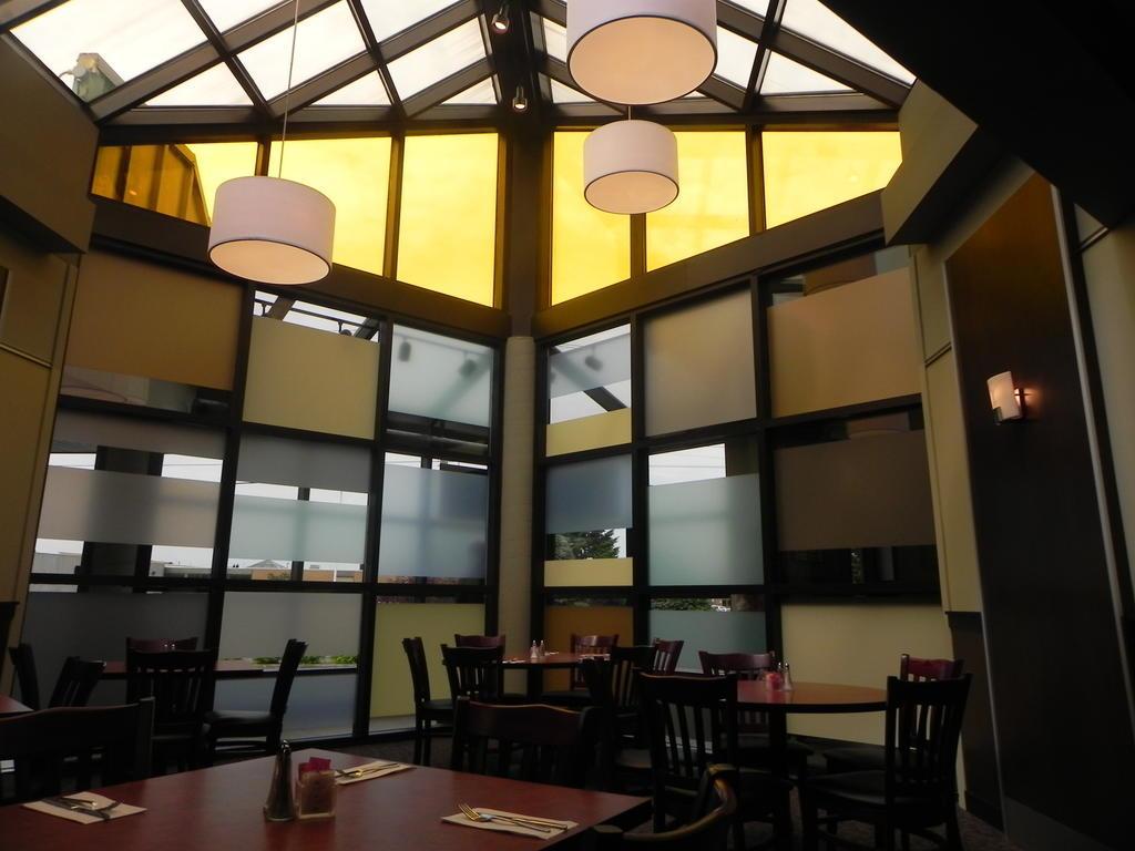 Quality Inn & Suites Bay Front Sault Ste. Marie Exteriör bild