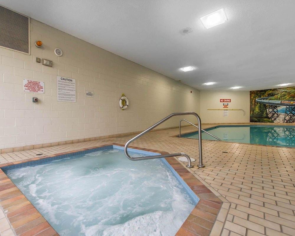 Quality Inn & Suites Bay Front Sault Ste. Marie Exteriör bild