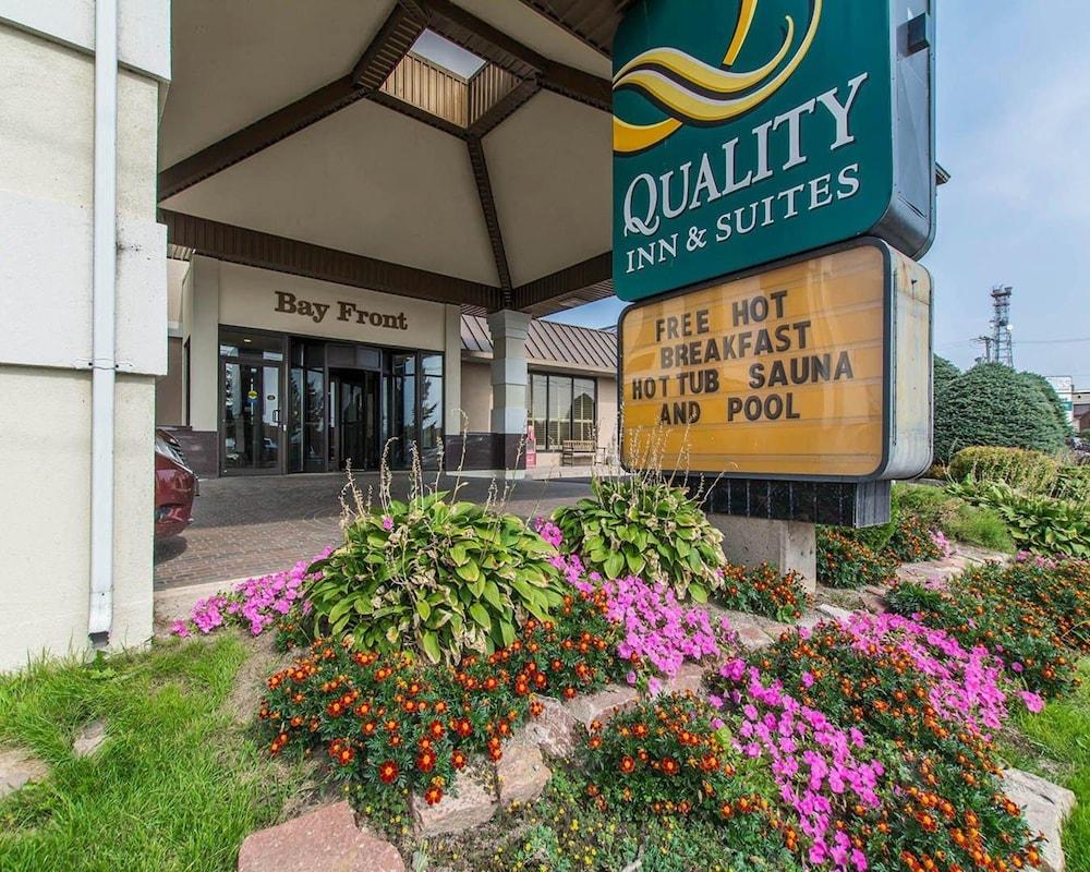 Quality Inn & Suites Bay Front Sault Ste. Marie Exteriör bild
