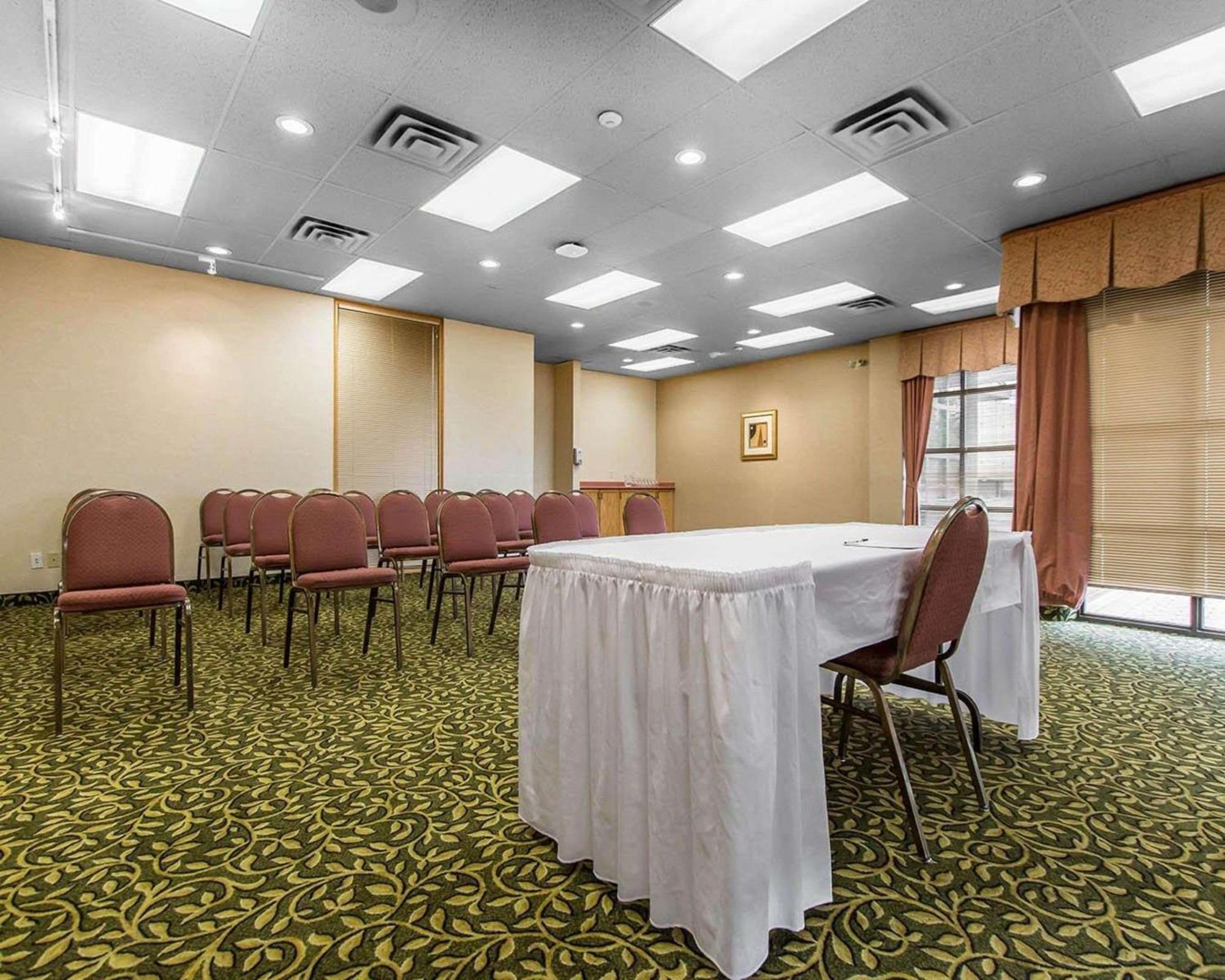 Quality Inn & Suites Bay Front Sault Ste. Marie Exteriör bild