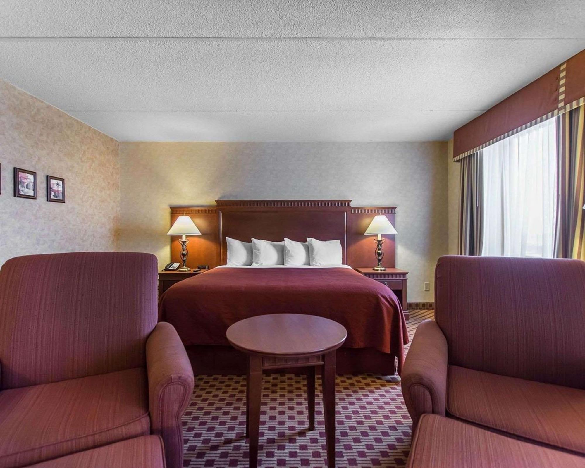 Quality Inn & Suites Bay Front Sault Ste. Marie Exteriör bild
