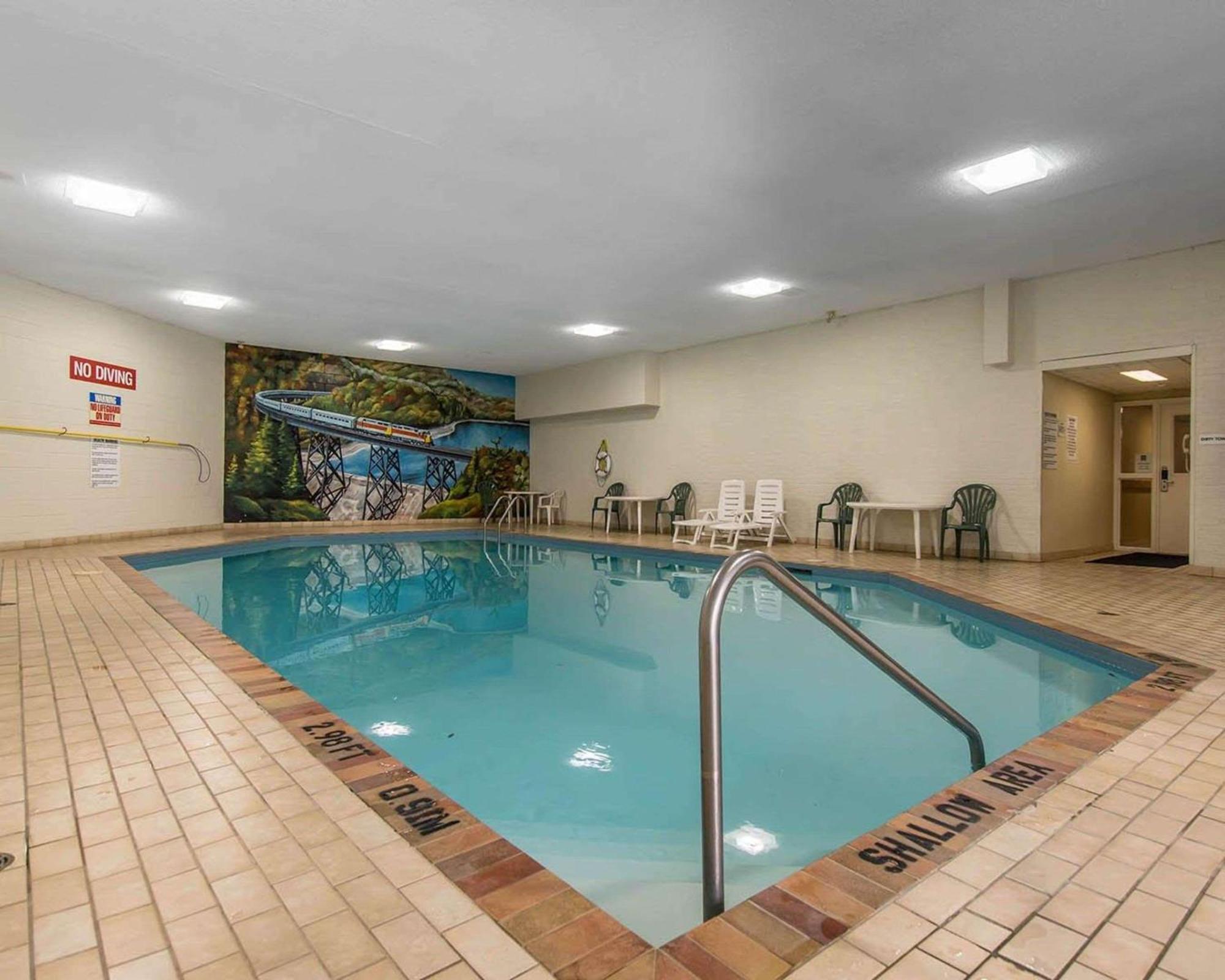 Quality Inn & Suites Bay Front Sault Ste. Marie Exteriör bild