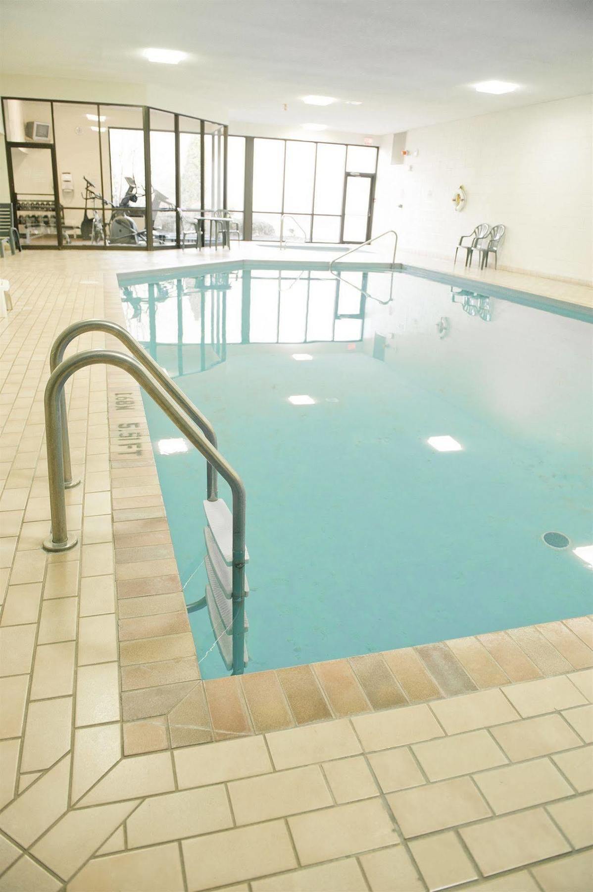 Quality Inn & Suites Bay Front Sault Ste. Marie Exteriör bild